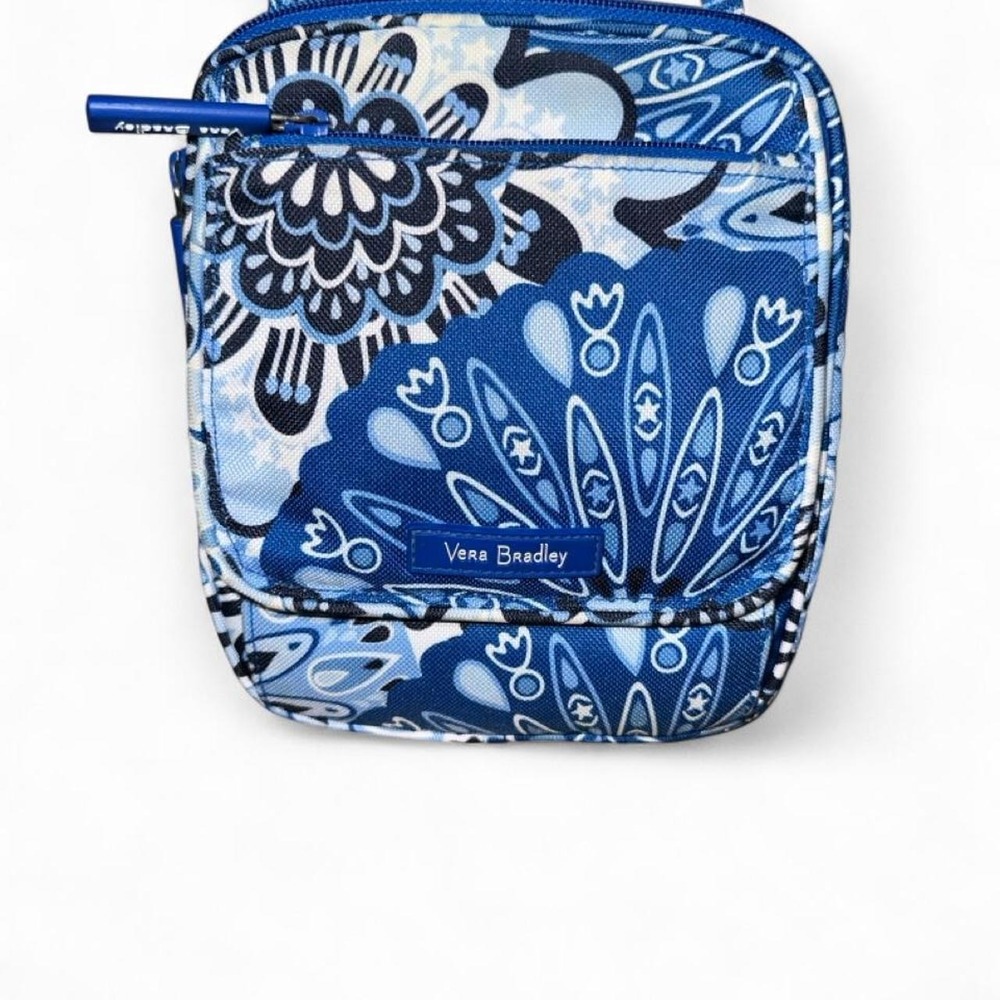 Vera Bradley compact‎ organizer or accessory bag in "Blue Star Medallion" print